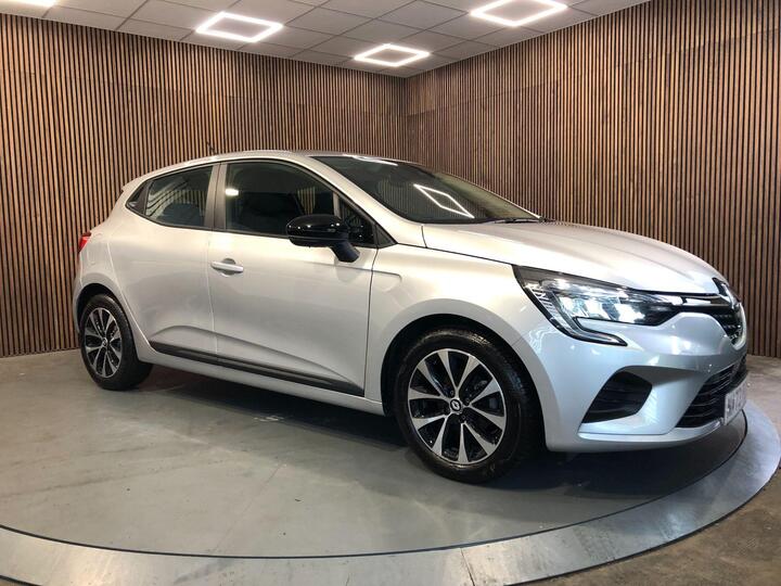 Renault Clio 1.0 TCe Evolution Euro 6 (s/s) 5dr