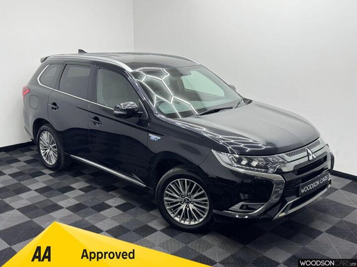 Mitsubishi OUTLANDER 2.4h TwinMotor 13.8kWh Exceed CVT 4WD Euro 6 (s/s) 5dr