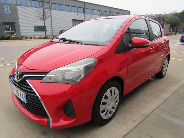 Toyota Yaris 1.4 D-4D ICON EURO 5 LEFT HAND DRIVE 5DR