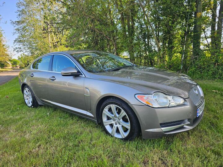 Jaguar XF 3.0d V6 Luxury Auto Euro 5 4dr