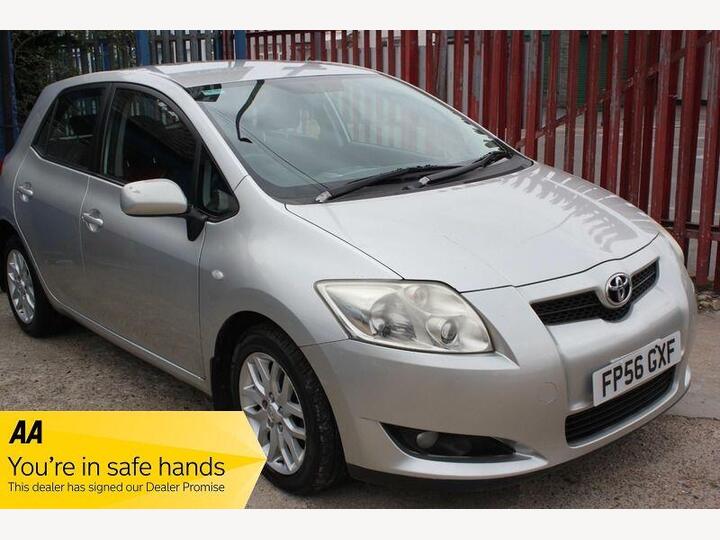 Toyota Auris 1.6 VVT-i TR 5dr