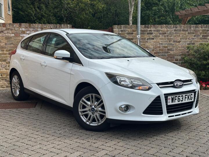 Ford Focus 1.6 Titanium Powershift Euro 5 5dr