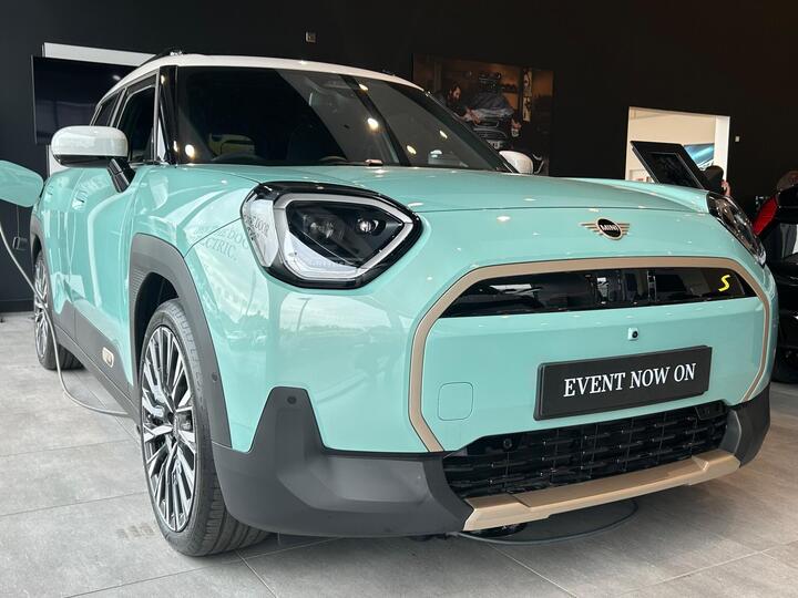 MINI Aceman SE 54.2kWh Exclusive Auto 5dr