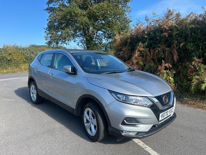 Nissan Qashqai 1.3 DIG-T Acenta Premium Euro 6 (s/s) 5dr