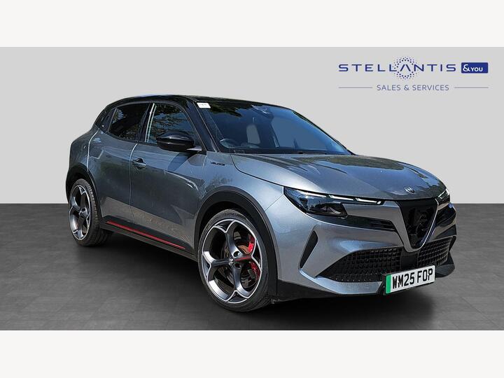 Alfa Romeo Junior 54kWh Elettrica Veloce Auto 5dr