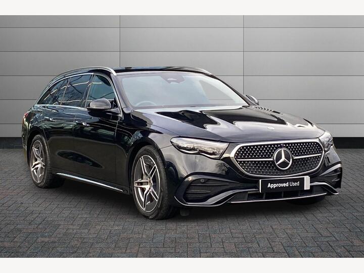 Mercedes-Benz E Class 2.0 E300e 25.4kWh AMG Line (Advanced) G-Tronic+ Euro 6 (s/s) 5dr Mercedes-Benz E Class 2.0 E300e 25.4kWh AMG Line (Advanced) G-Tronic+ Euro 6 (s/s) 5dr