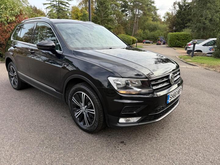 Volkswagen Tiguan 2.0 TDI BlueMotion Tech SE Navigation DSG 4Motion Euro 6 (s/s) 5dr