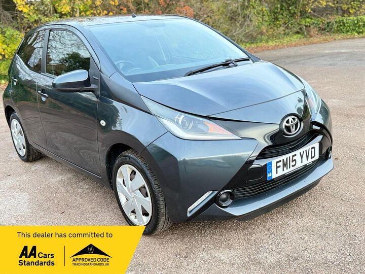 Toyota AYGO 1.0 VVT-i X-play Euro 5 5dr Euro 5