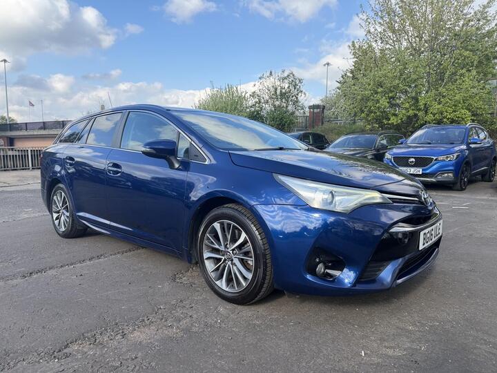 Toyota AVENSIS 2.0 D-4D Business Edition Plus Touring Sports Euro 6 (s/s) 5dr