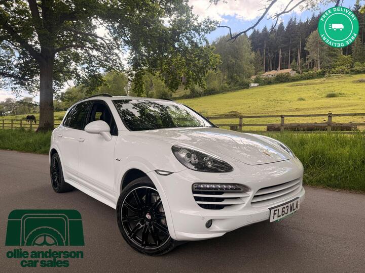 Porsche Cayenne 4.2 TD V8 S TiptronicS 4WD Euro 5 (s/s) 5dr Porsche Cayenne 4.2 TD V8 S TiptronicS 4WD Euro 5 (s/s) 5dr