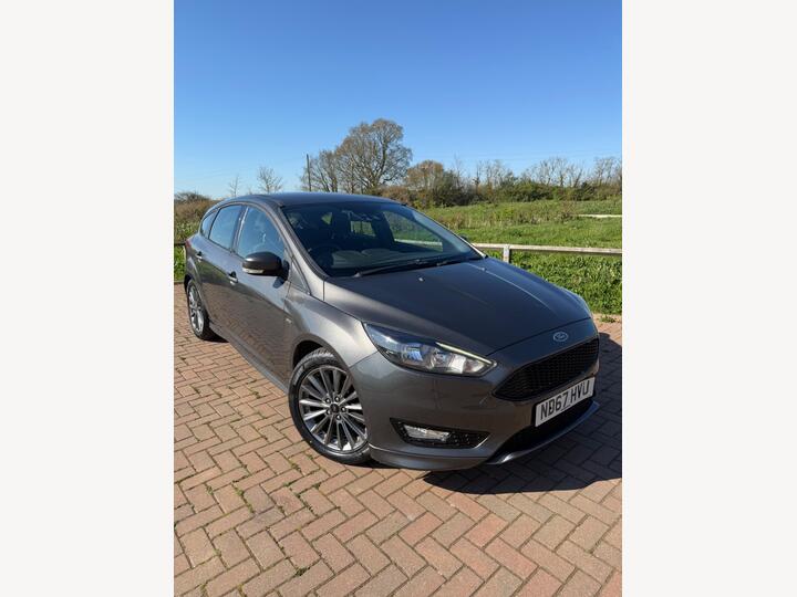 Ford Focus 1.0T EcoBoost ST-Line Euro 6 (s/s) 5dr