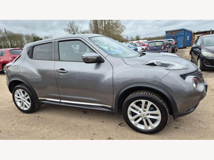 Nissan Juke 1.6 N-Connecta XTRON Euro 6 5dr Nissan Juke 1.6 N-Connecta XTRON Euro 6 5dr