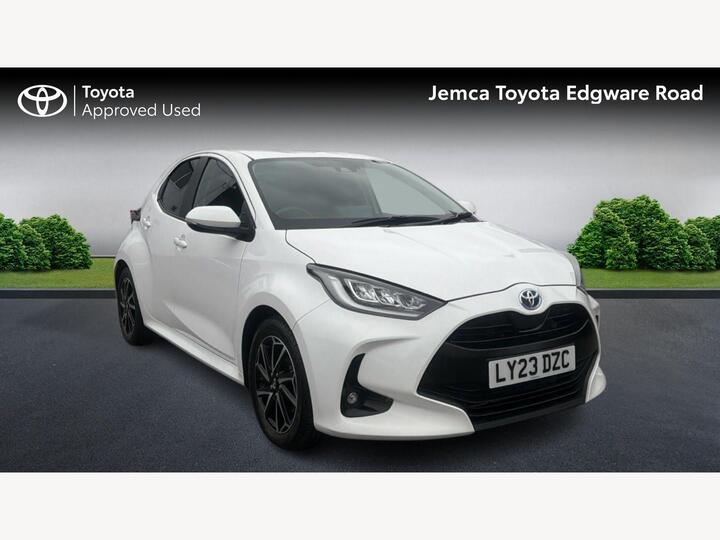 Toyota Yaris 1.5 VVT-h Design E-CVT Euro 6 (s/s) 5dr