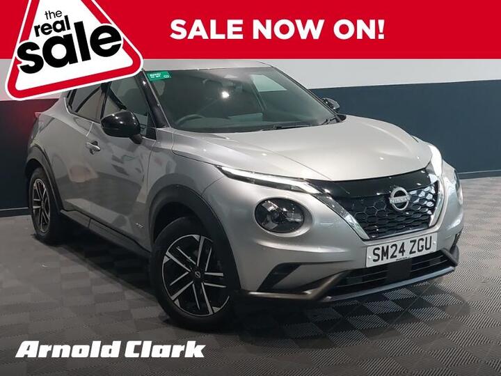 Nissan Juke 1.6 N-Connecta Auto Euro 6 5dr Nissan Juke 1.6 N-Connecta Auto Euro 6 5dr
