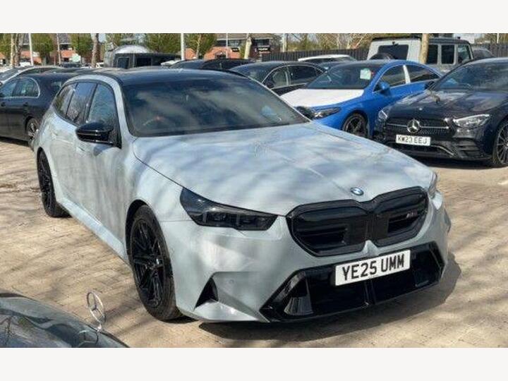 BMW M5 4.4 22.1kWh Touring Steptronic XDrive Euro 6 (s/s) 5dr