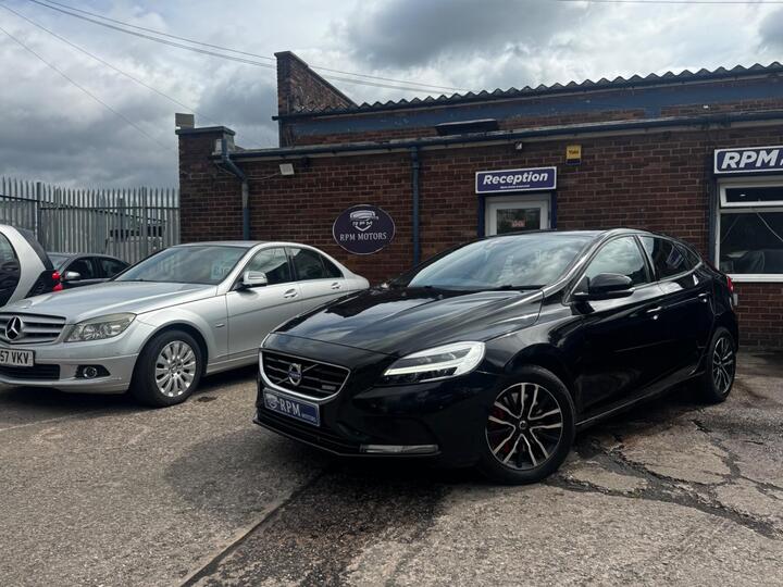 Volvo V40 2.0 D2 Momentum Nav Plus Auto Euro 6 (s/s) 5dr