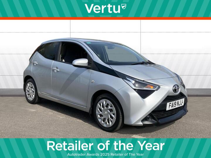 Toyota AYGO 1.0 VVT-i X-play X-shift Euro 6 5dr