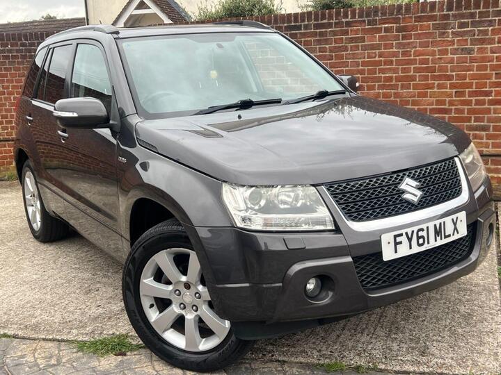 Suzuki GRAND VITARA 1.9 DDiS SZ5 4WD Euro 5 5dr