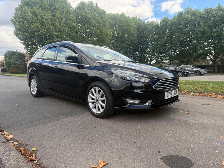 Ford Focus 1.0T EcoBoost Titanium Auto Euro 6 (s/s) 5dr