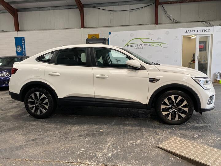 Renault Arkana 1.3 TCe MHEV Iconic EDC 2WD Euro 6 (s/s) 5dr