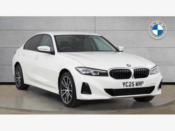 BMW 3 Series 2.0 330e 22.3kWh Sport Auto Euro 6 (s/s) 4dr BMW 3 Series 2.0 330e 22.3kWh Sport Auto Euro 6 (s/s) 4dr