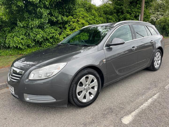 Vauxhall Insignia 2.0 CDTi EcoFLEX SE Nav Sports Tourer Euro 5 (s/s) 5dr Vauxhall Insignia 2.0 CDTi EcoFLEX SE Nav Sports Tourer Euro 5 (s/s) 5dr