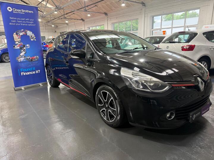 Renault Clio 1.5 DCi Dynamique MediaNav Euro 5 (s/s) 5dr Renault Clio 1.5 DCi Dynamique MediaNav Euro 5 (s/s) 5dr