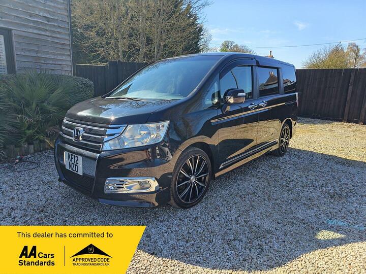 Honda Stepwagon 2.0 SPADA 8 SEATS APPLE/ANDROID CARPLAY