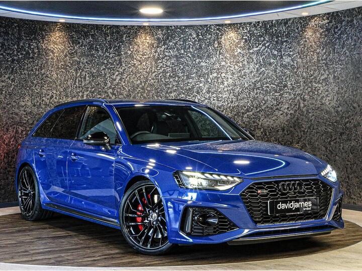 Audi RS4 Avant 2.9 TFSI V6 Carbon Black Tiptronic Quattro Euro 6 (s/s) 5dr Audi RS4 Avant 2.9 TFSI V6 Carbon Black Tiptronic Quattro Euro 6 (s/s) 5dr