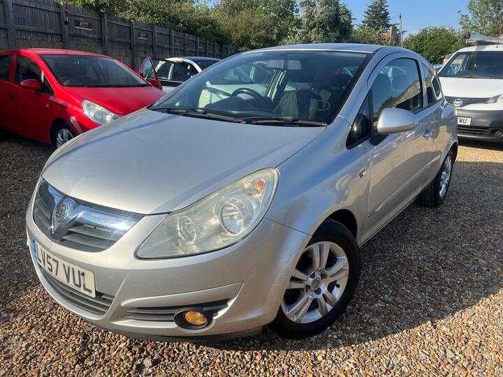 Vauxhall Corsa 1.2i 16v Club 3dr
