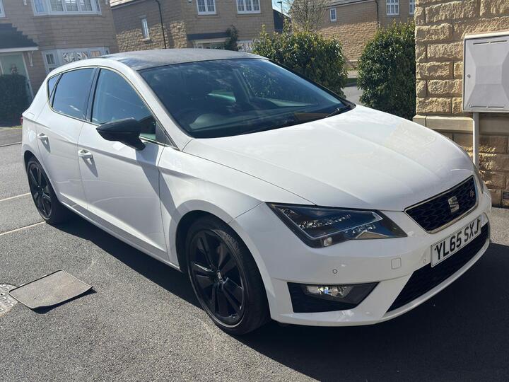 SEAT Leon 1.4 TSI FR Black Technology Euro 6 (s/s) 5dr