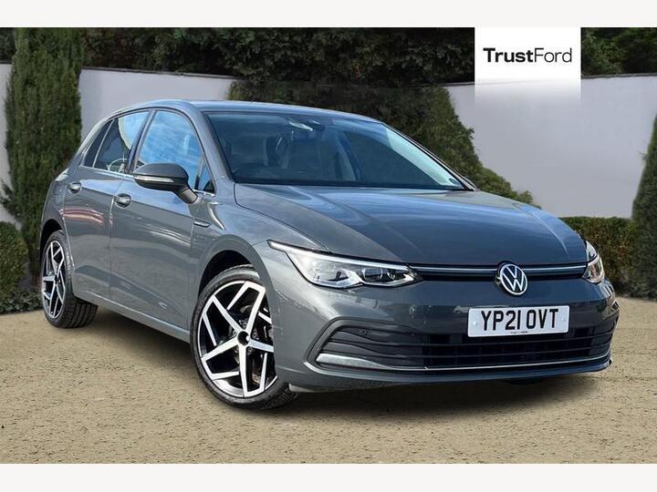 Volkswagen Golf 1.5 ETSI MHEV Style DSG Euro 6 (s/s) 5dr Volkswagen Golf 1.5 ETSI MHEV Style DSG Euro 6 (s/s) 5dr