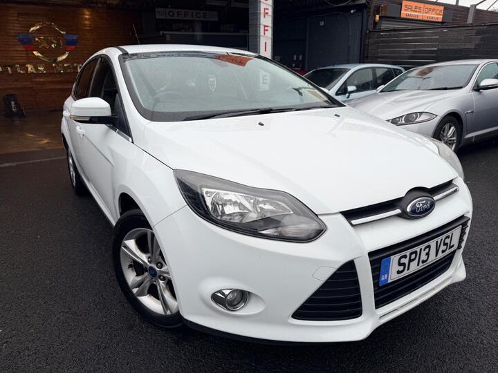 Ford Focus 1.6 Zetec Powershift Euro 5 5dr