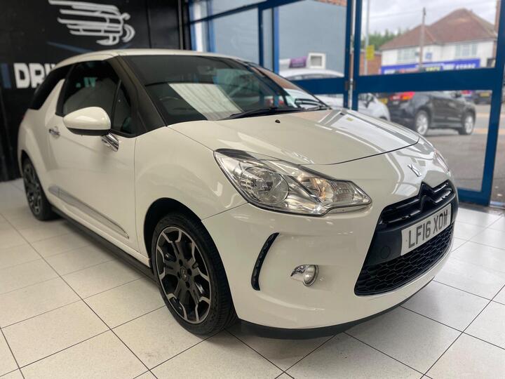 DS AUTOMOBILES DS 3 1.6 BlueHDi DStyle Euro 6 (s/s) 3dr DS AUTOMOBILES DS 3 1.6 BlueHDi DStyle Euro 6 (s/s) 3dr