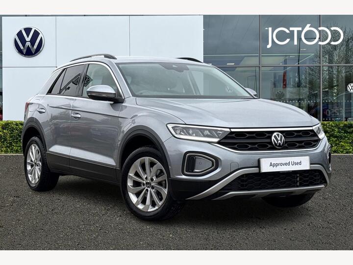 Volkswagen T-Roc 1.5 TSI Match DSG Euro 6 (s/s) 5dr Volkswagen T-Roc 1.5 TSI Match DSG Euro 6 (s/s) 5dr