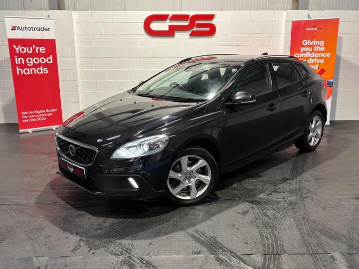 Volvo V40 Cross Country 2.0 D2 Lux Euro 6 (s/s) 5dr Volvo V40 Cross Country 2.0 D2 Lux Euro 6 (s/s) 5dr