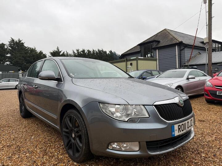 Skoda Superb 2.0 TDI Elegance Euro 5 5dr Skoda Superb 2.0 TDI Elegance Euro 5 5dr