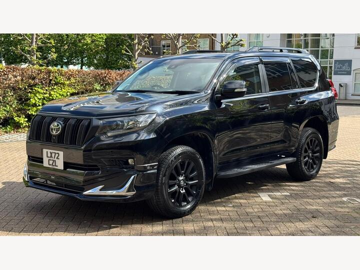 Toyota Land Cruiser 2.8D Invincible 5dr Diesel Auto (204 Ps) Toyota Land Cruiser 2.8D Invincible 5dr Diesel Auto (204 Ps)