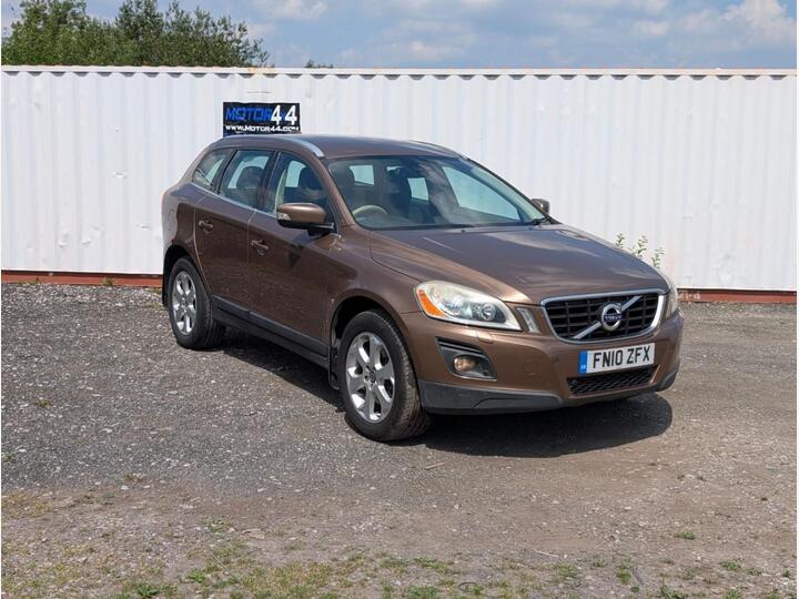 Volvo XC60 2.4 D5 SE Lux Geartronic AWD Euro 4 5dr