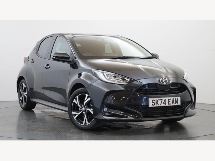 Toyota Yaris 1.5 VVT-h Design E-CVT Euro 6 (s/s) 5dr