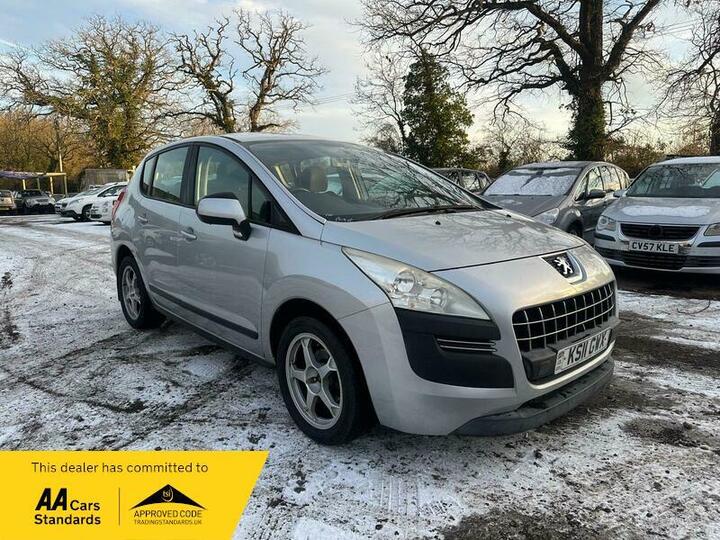 Peugeot 3008 1.6 HDi Active EGC Euro 5 5dr Peugeot 3008 1.6 HDi Active EGC Euro 5 5dr