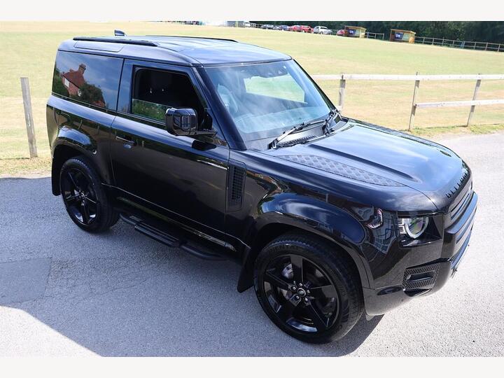 Land Rover Defender 90 3.0 D300 MHEV X-Dynamic HSE Hard Top SUV Auto 4WD SWB Euro 6 (s/s) 3dr