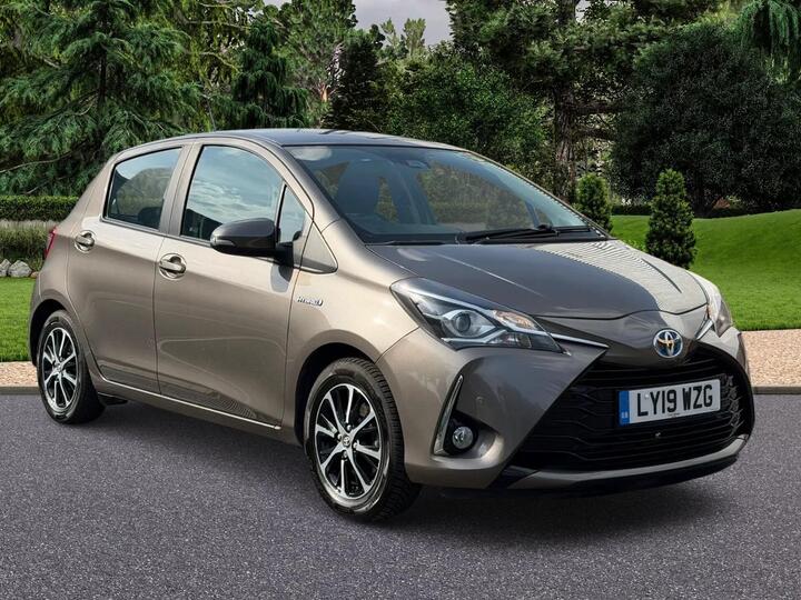 Toyota Yaris 1.5 VVT-h Icon Tech E-CVT Euro 6 (s/s) 5dr