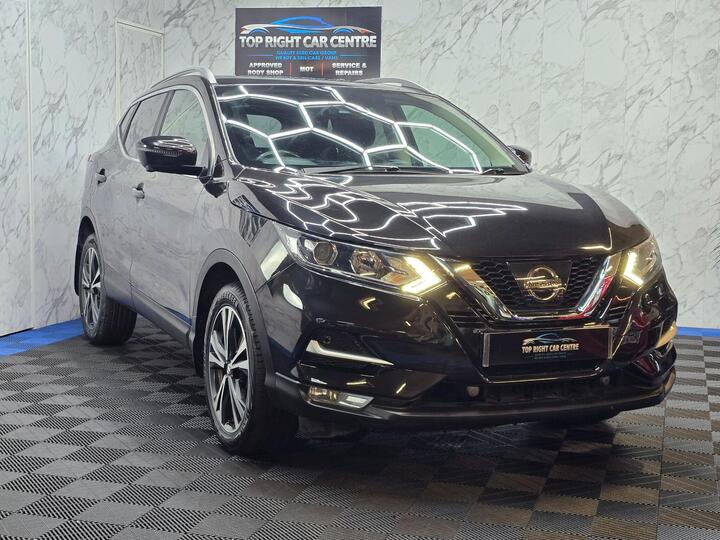 Nissan Qashqai 1.5 DCi N-Connecta Euro 6 (s/s) 5dr Nissan Qashqai 1.5 DCi N-Connecta Euro 6 (s/s) 5dr