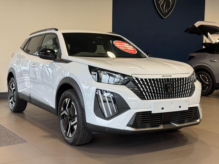 Peugeot 2008 1.2 HYBRID Allure E-DSC6 Euro 6 (s/s) 5dr