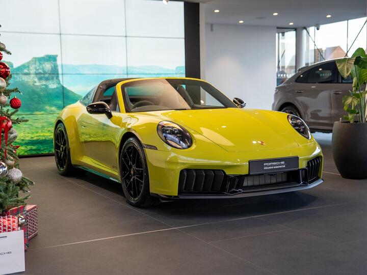 Porsche 911 3.6 T-Hybrid 992 4 GTS Targa PDK 4WD Euro 6 (s/s) 2dr