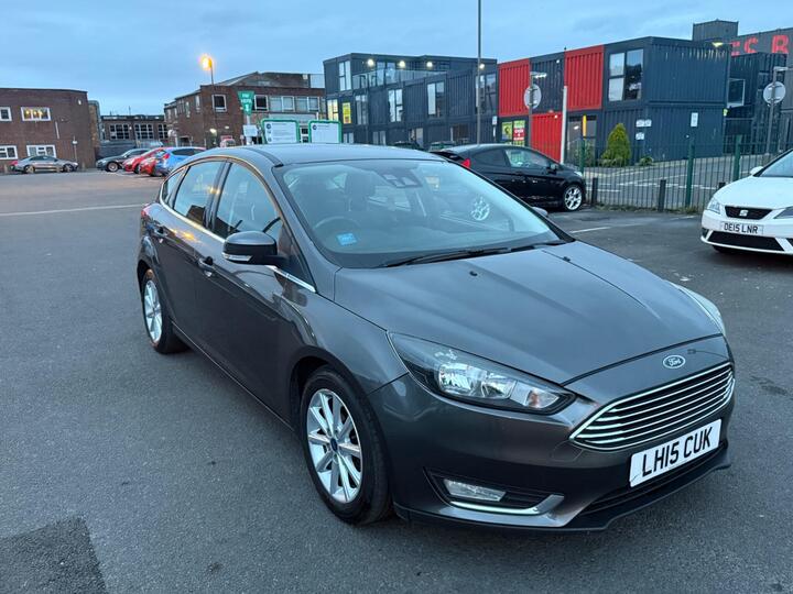 Ford Focus 1.0T EcoBoost Titanium Euro 6 (s/s) 5dr