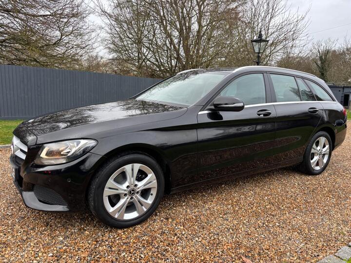 Mercedes-Benz C Class 2.1 C220d SE Executive Edition Euro 6 (s/s) 5dr Mercedes-Benz C Class 2.1 C220d SE Executive Edition Euro 6 (s/s) 5dr