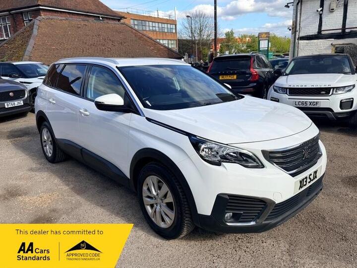 Peugeot 5008 1.2 PureTech Active Premium + Euro 6 (s/s) 5dr