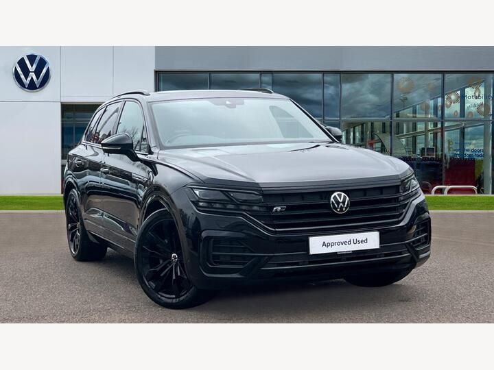Volkswagen Touareg 3.0 TDI V6 Black Edition Tiptronic 4Motion Euro 6 (s/s) 5dr Volkswagen Touareg 3.0 TDI V6 Black Edition Tiptronic 4Motion Euro 6 (s/s) 5dr